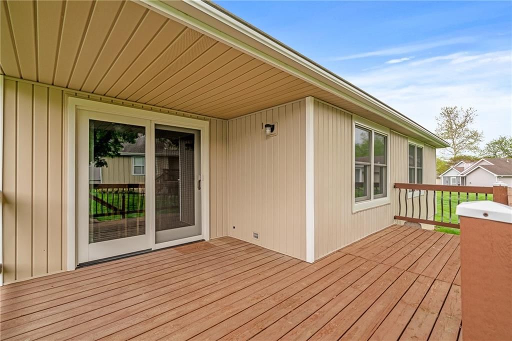 5232 Downey Avenue — photo 33