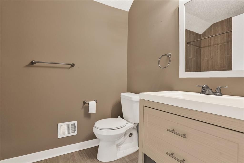 7224 E 84th Street — photo 18