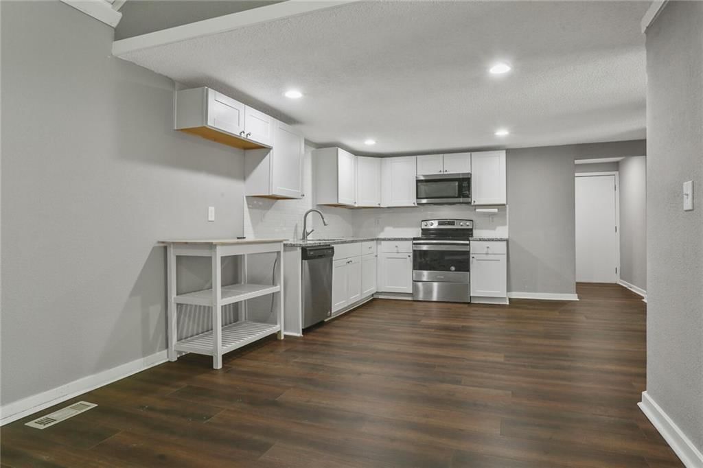 7224 E 84th Street — photo 9