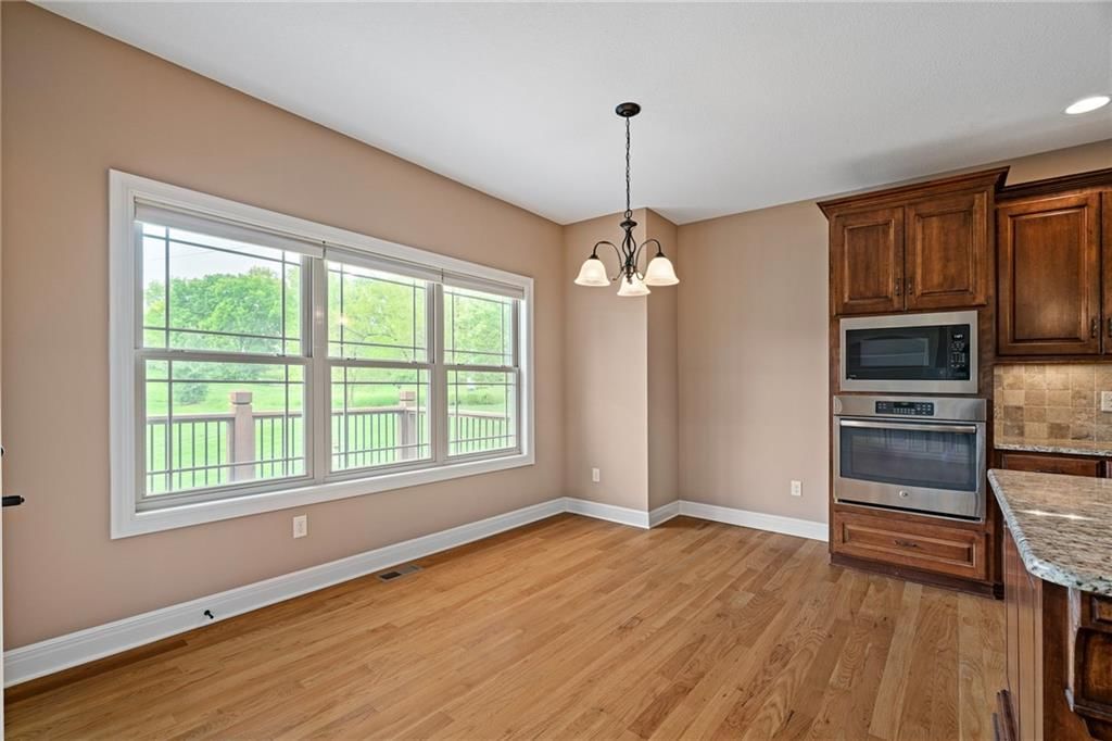 704 Meadowlark Street SE — photo 9