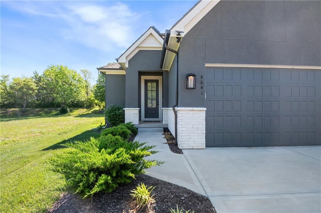 4641 Fairway Homes Drive — photo 4