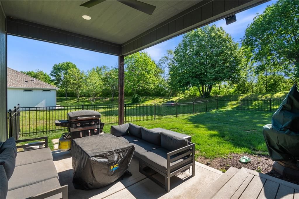 4641 Fairway Homes Drive — photo 36