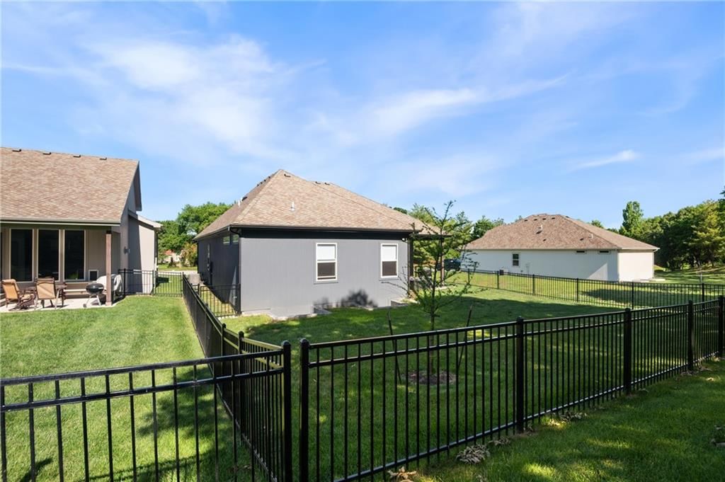 4641 Fairway Homes Drive — photo 41