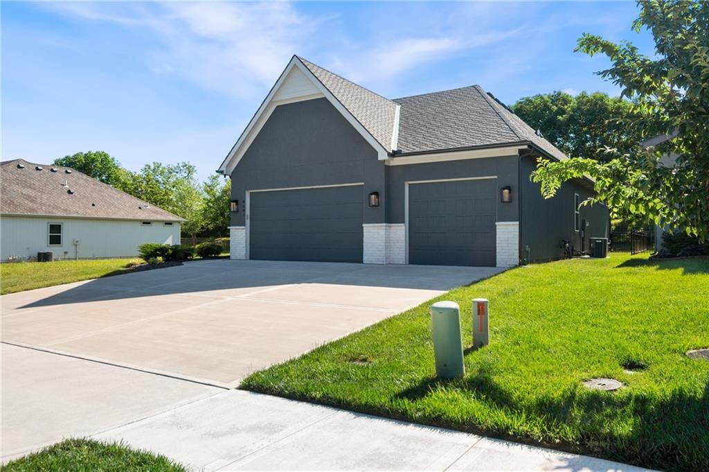 4641 Fairway Homes Drive — photo 43