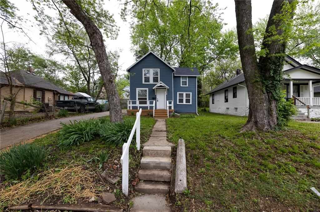 531 S Brookside Avenue — photo 2