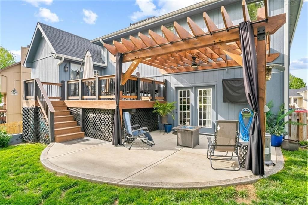 1160 Silverleaf Lane — photo 3