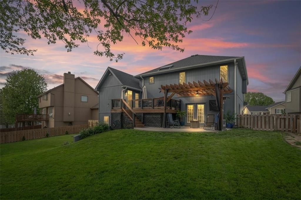 1160 Silverleaf Lane — photo 5