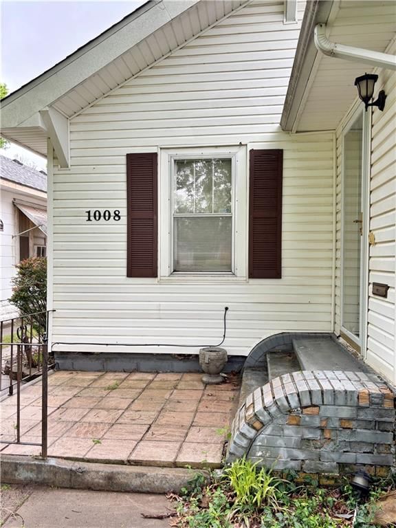 1008 E 5th Street — photo 3