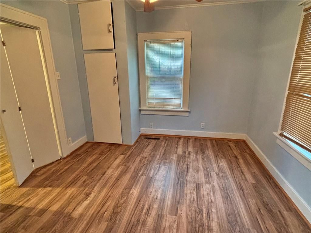 1008 E 5th Street — photo 26
