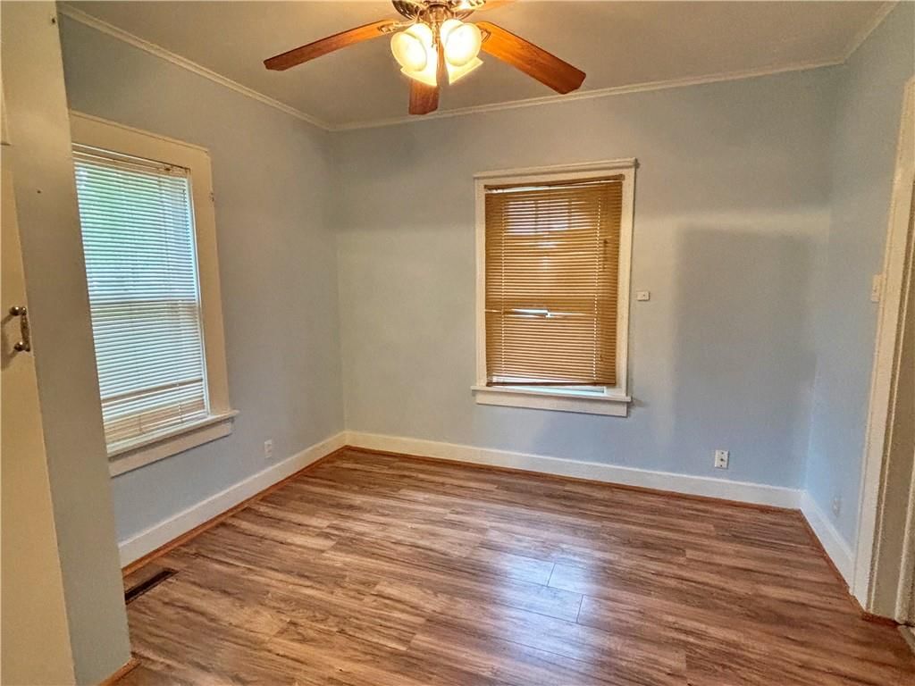 1008 E 5th Street — photo 27
