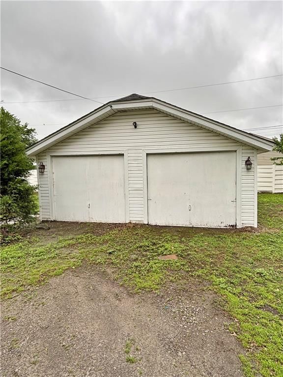 1008 E 5th Street — photo 44