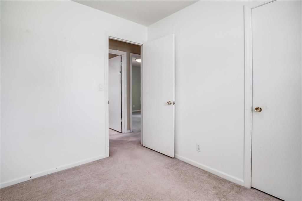 4379 N Drury Avenue — photo 17