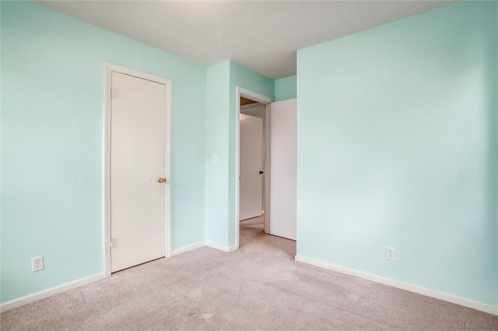 4379 N Drury Avenue — photo 19
