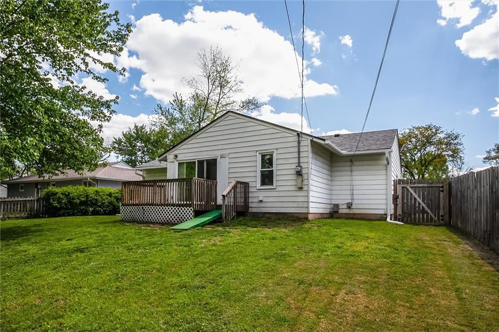 4379 N Drury Avenue — photo 30