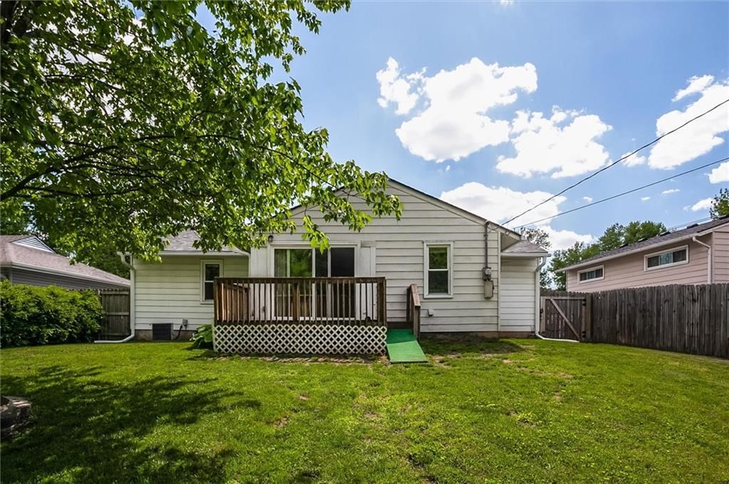 4379 N Drury Avenue — photo 31
