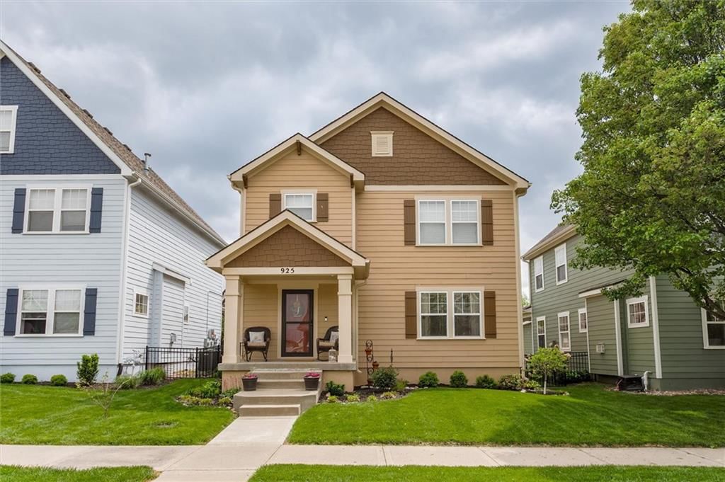 925 SW Ovation Drive, Lee's Summit, MO