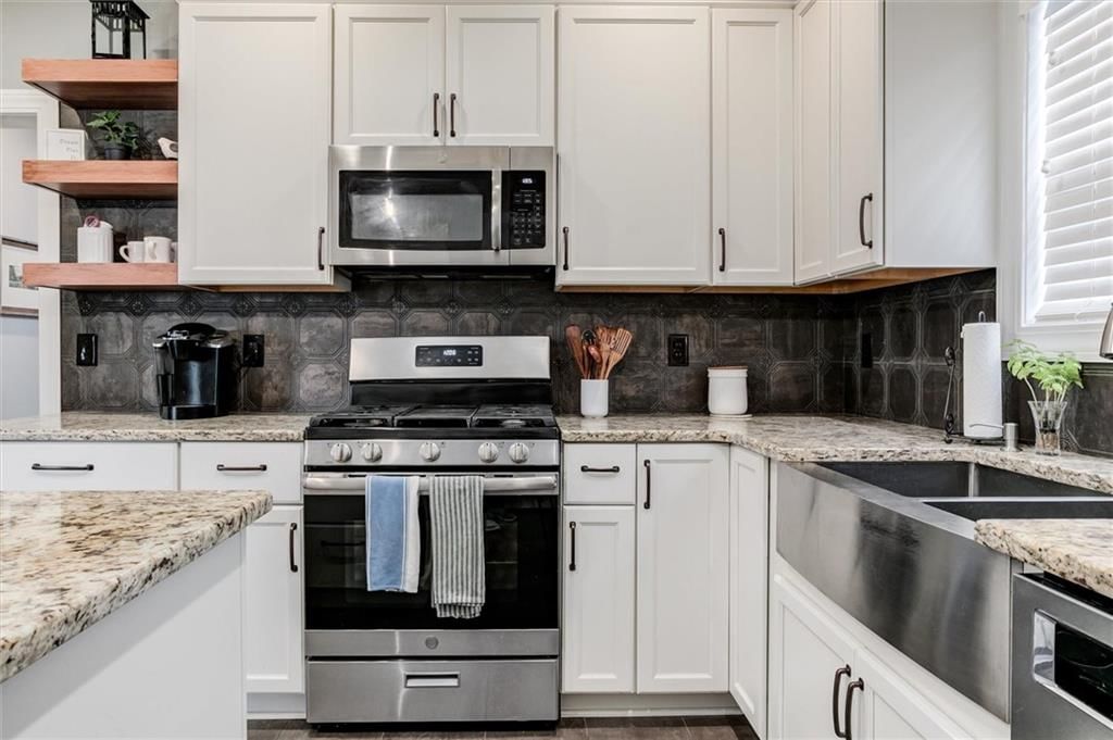 925 SW Ovation Drive — photo 11
