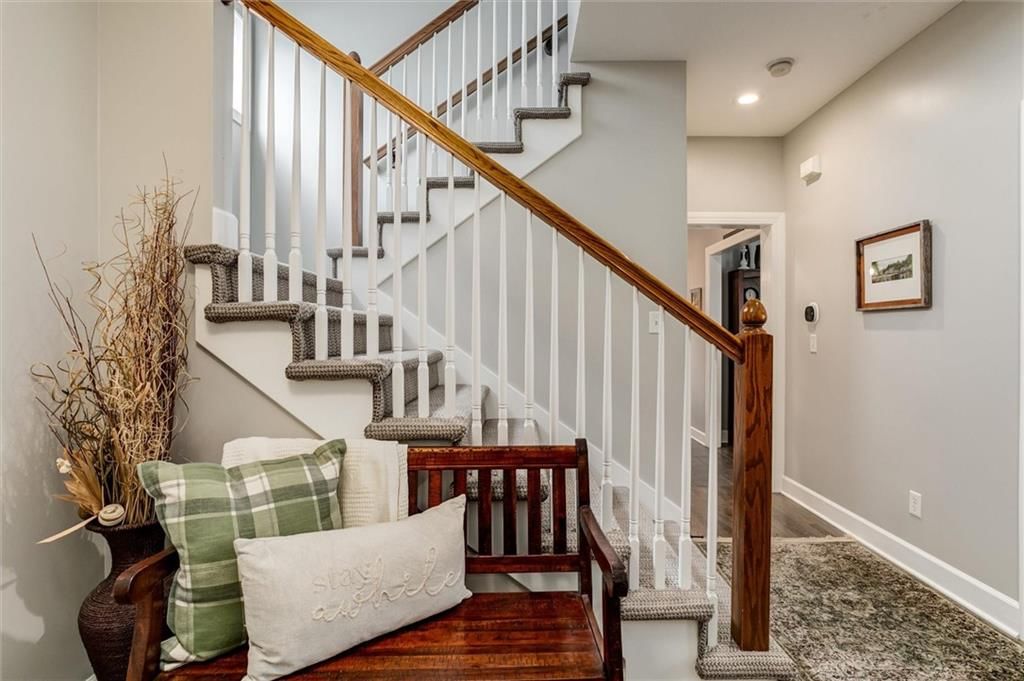 925 SW Ovation Drive — photo 3