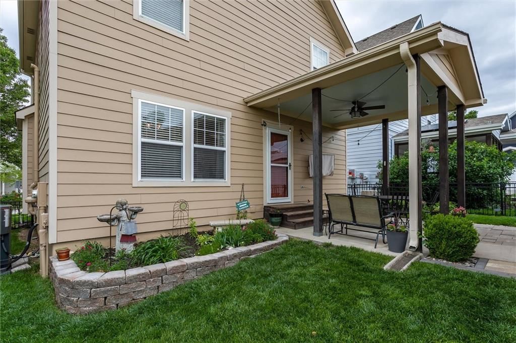 925 SW Ovation Drive — photo 28