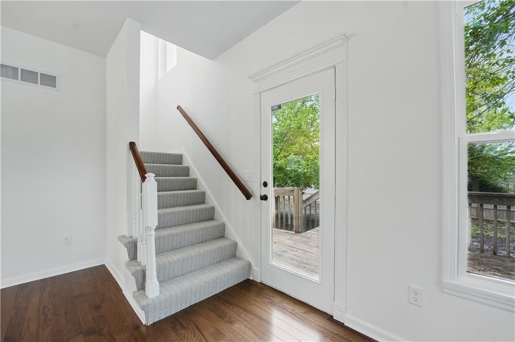 730 N Cottonwood Street — photo 13