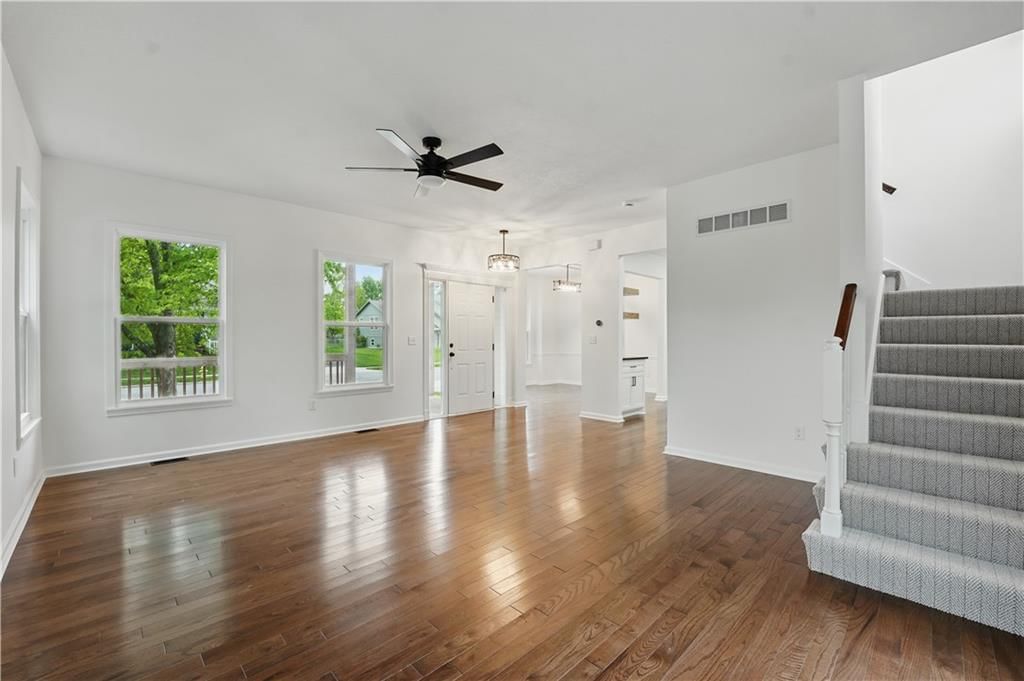 730 N Cottonwood Street — photo 5