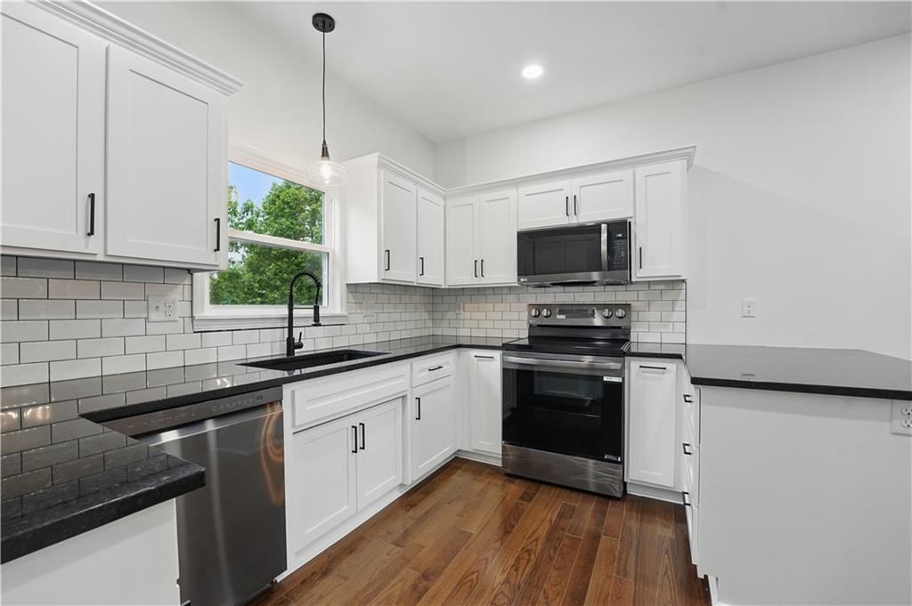 730 N Cottonwood Street — photo 10