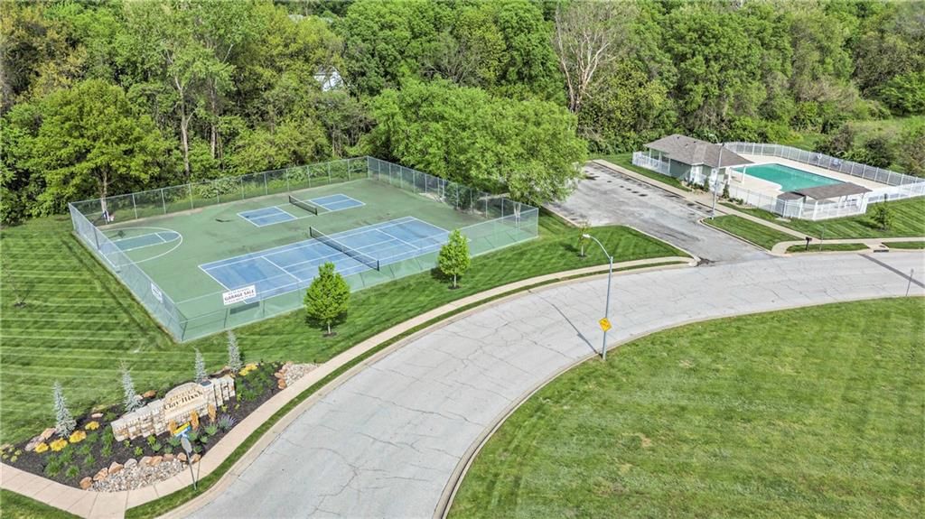 636 Rosewood Court — photo 39