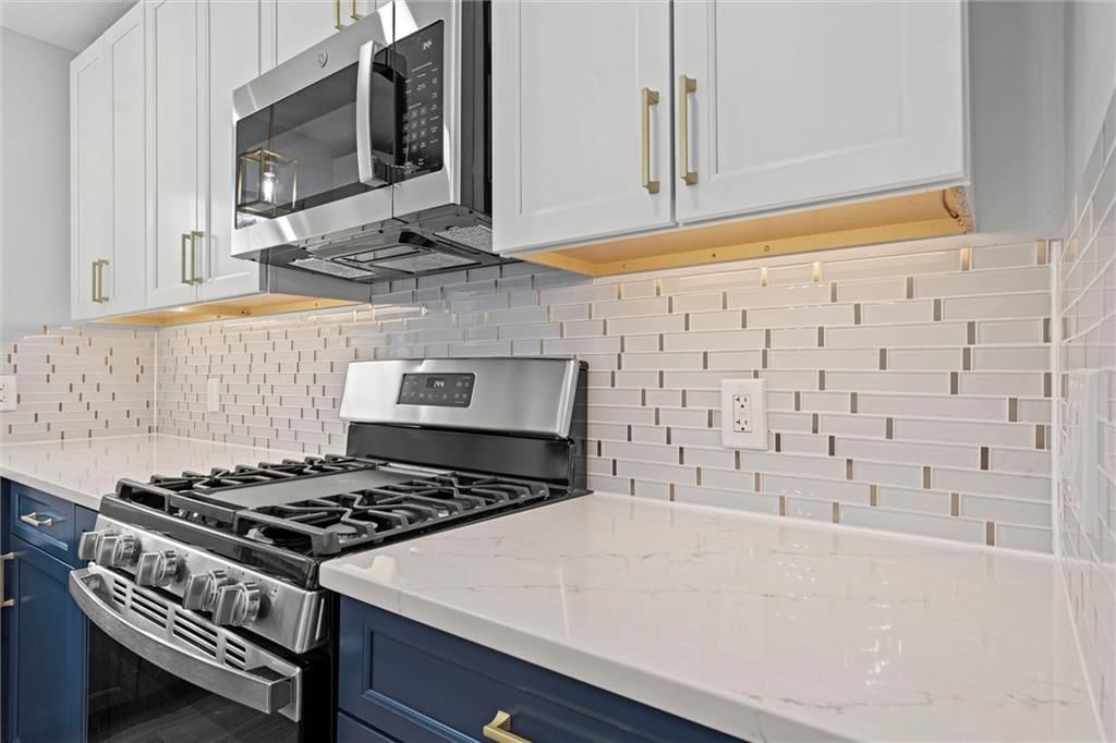 1704 W Normandy Drive — photo 16