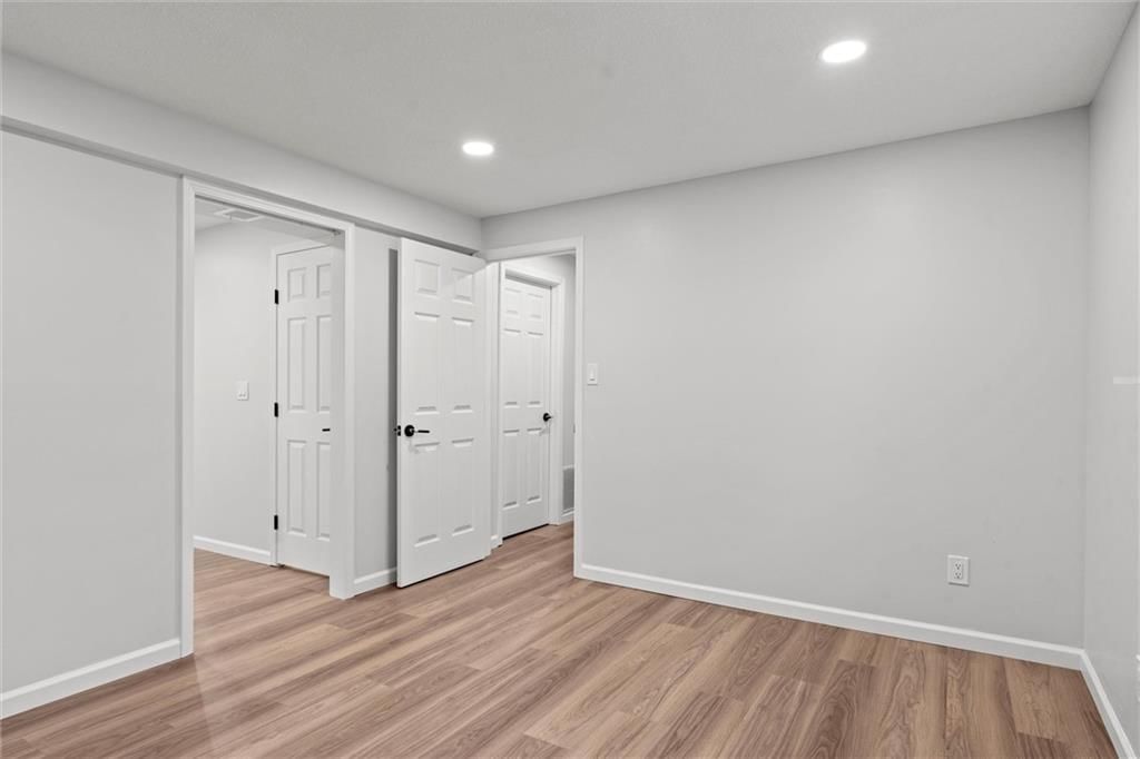 1704 W Normandy Drive — photo 27
