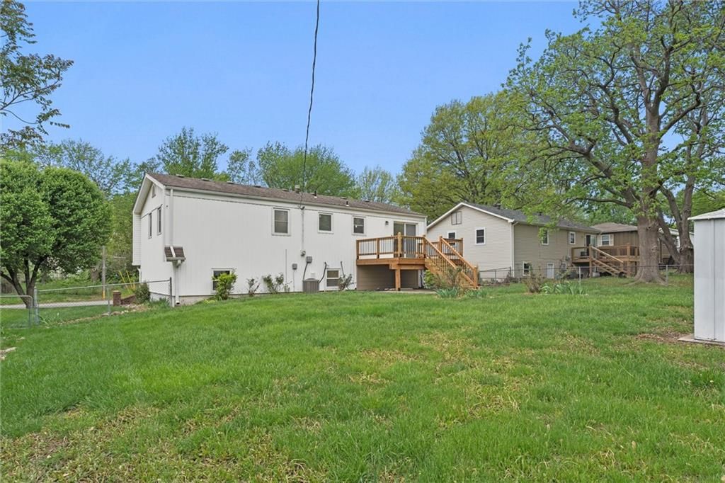 1704 W Normandy Drive — photo 35