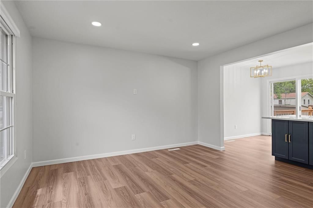 1704 W Normandy Drive — photo 7