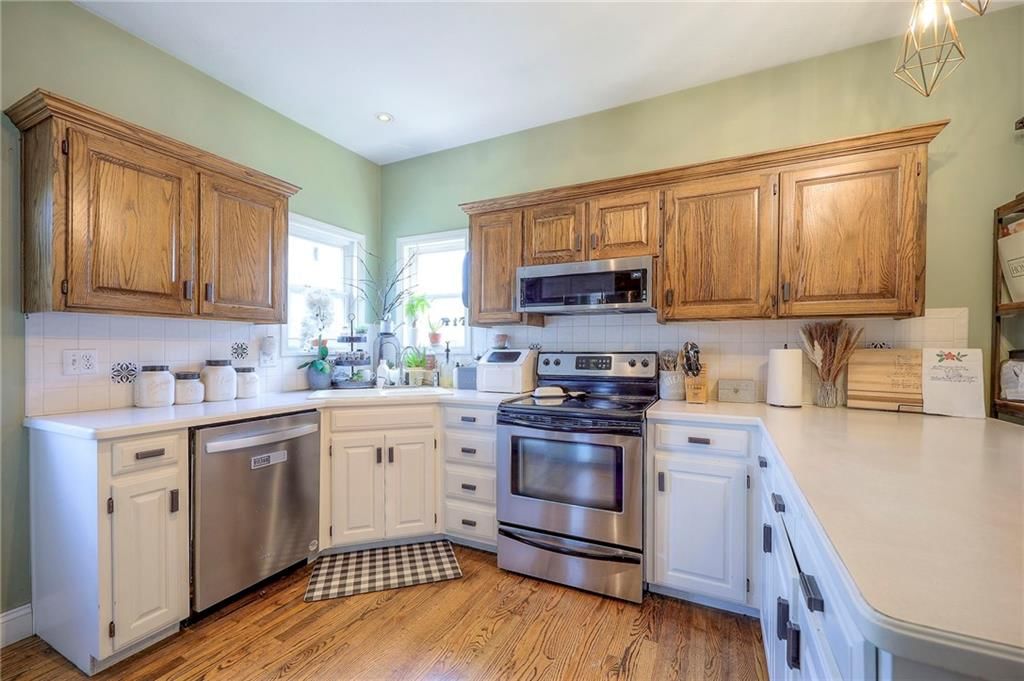 137 N Highland Drive — photo 9