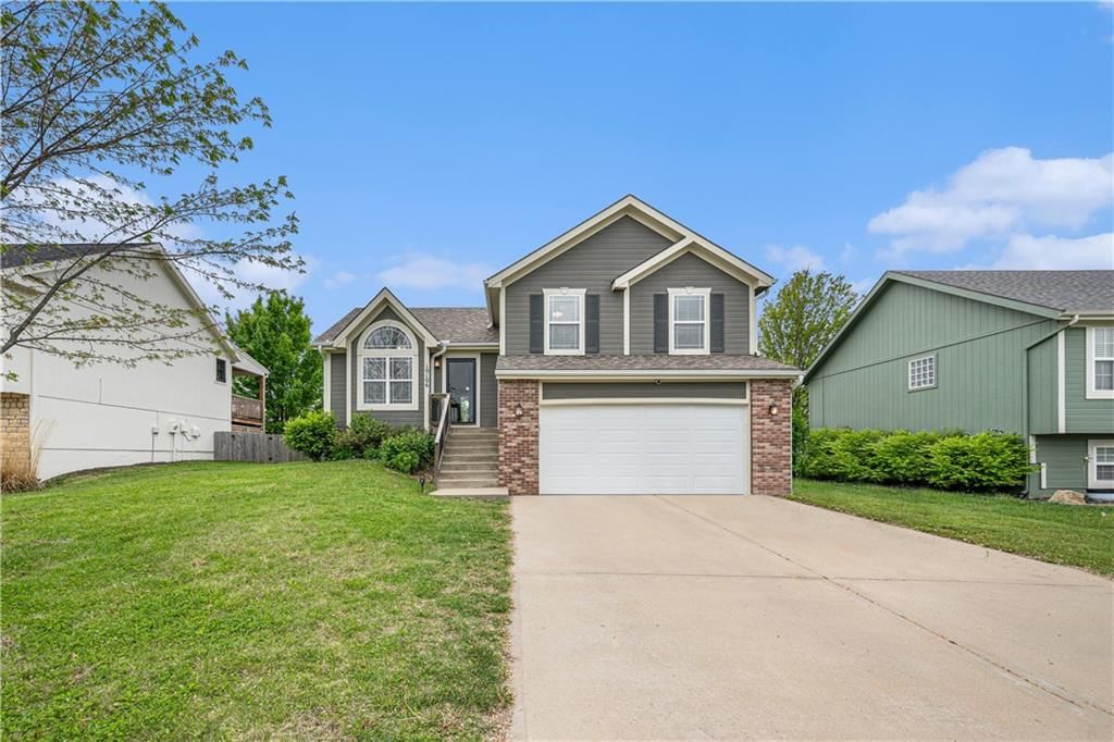 10106 N Lewis Avenue, Kansas City, MO