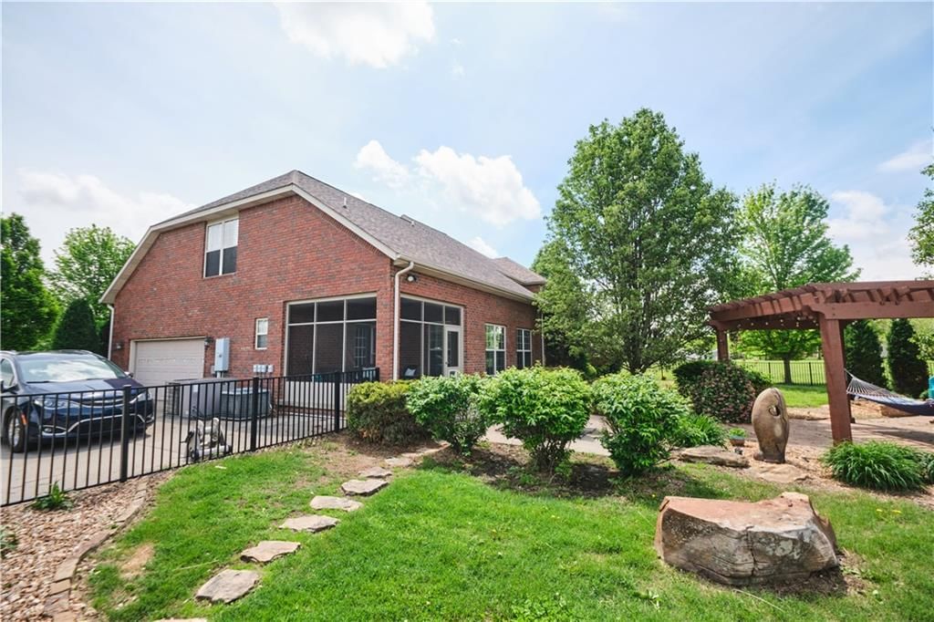 133 Huntington Circle — photo 38
