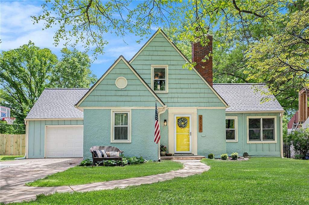 5135 Birch Street, Mission, KS