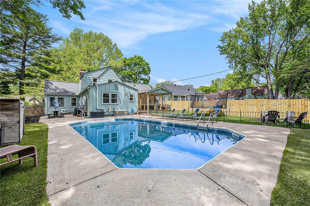 5135 Birch Street — photo 13