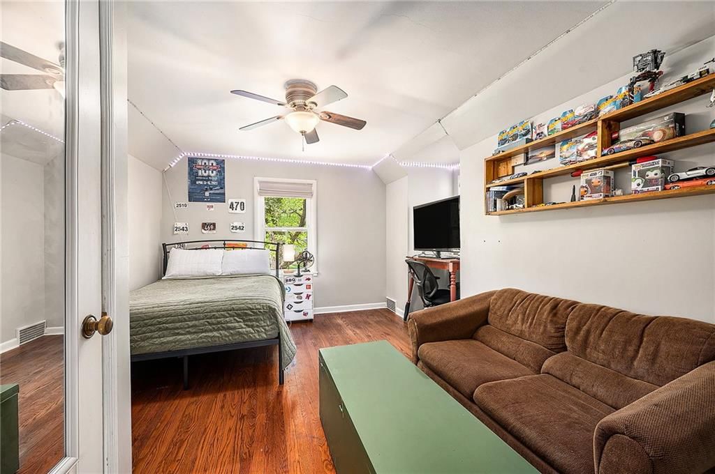 5135 Birch Street — photo 16