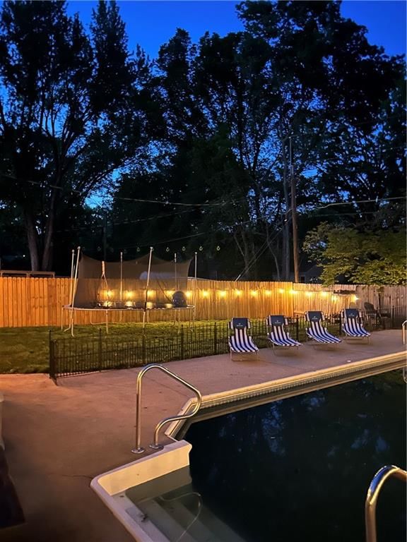 5135 Birch Street — photo 23