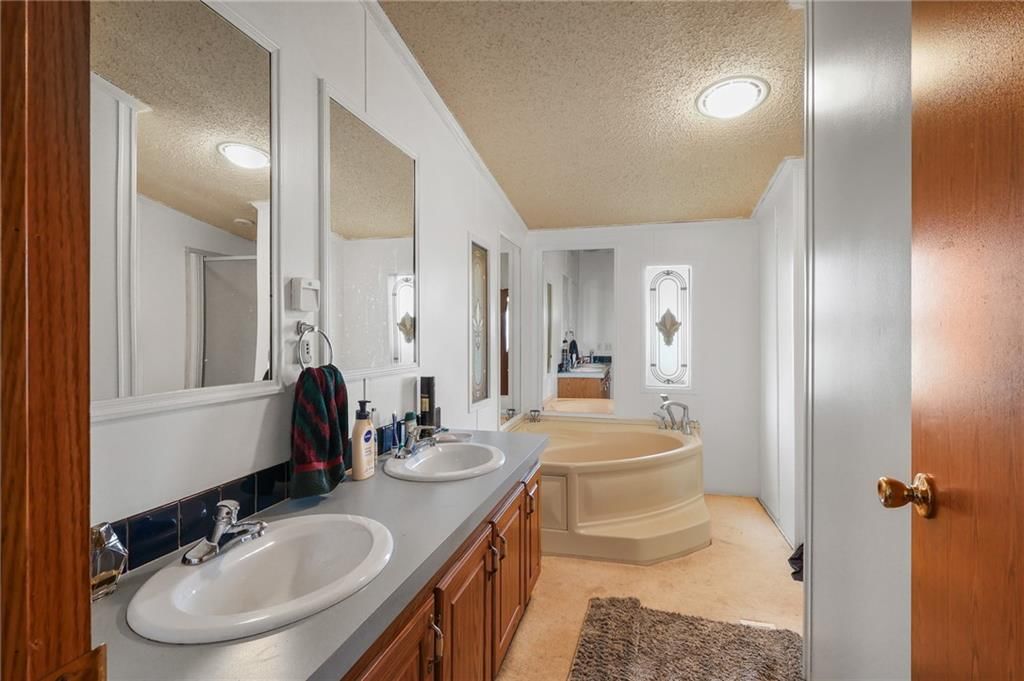 32447 Osawatomie Road — photo 9
