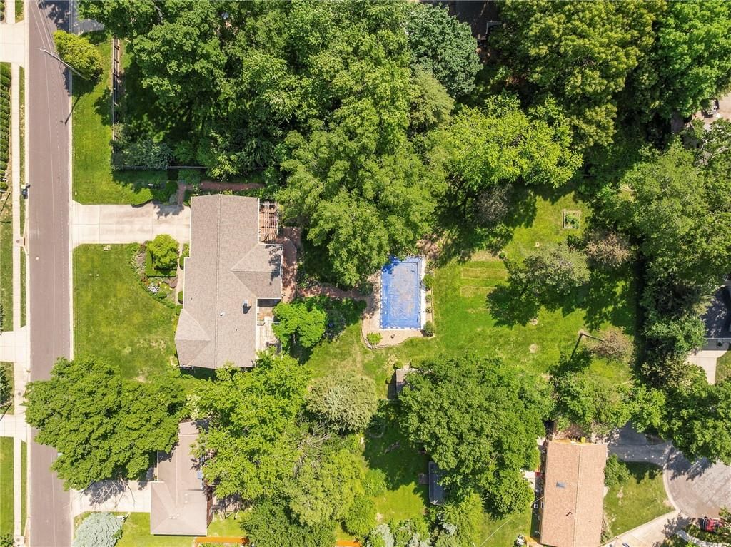 6717 W 69th Street — photo 25