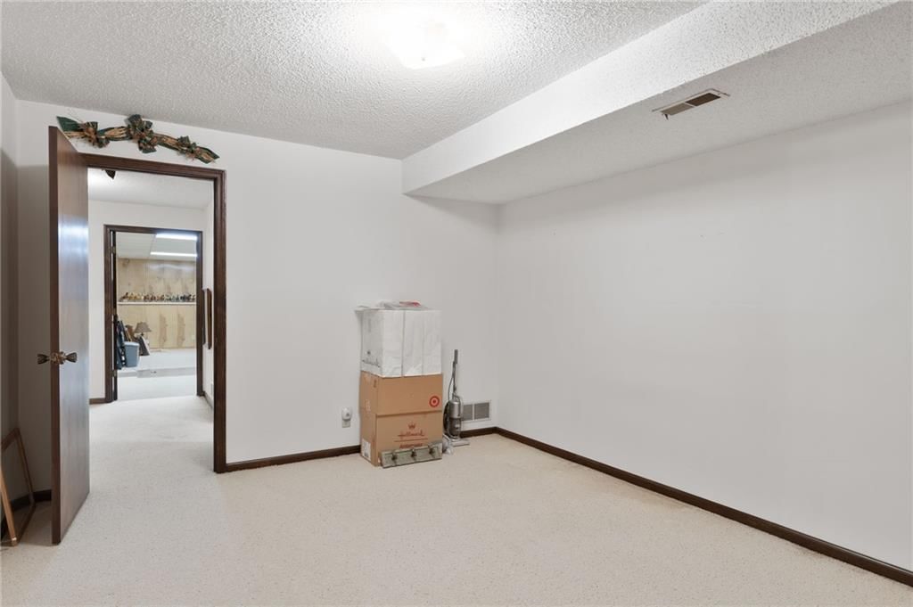 6717 W 69th Street — photo 58