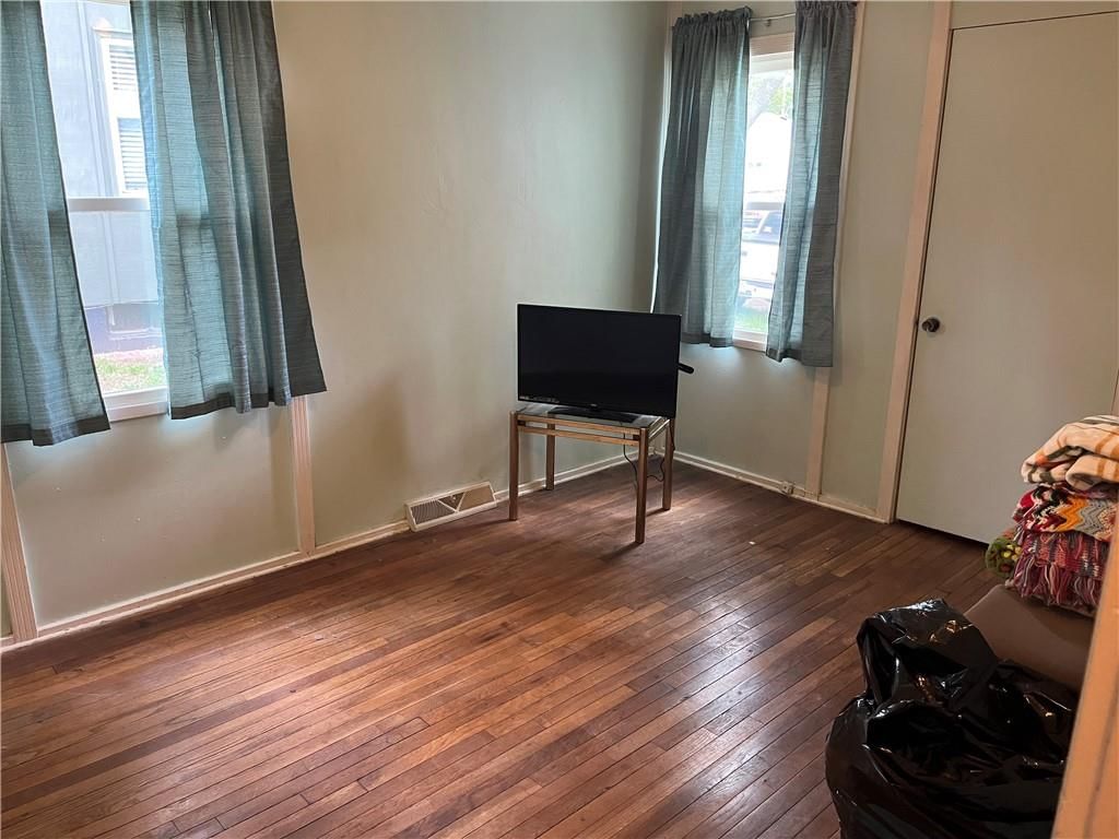 1105 NE 44th Street — photo 7