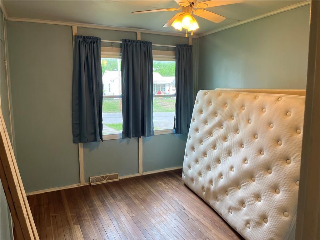 1105 NE 44th Street — photo 8