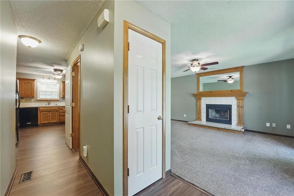543 Lauren Street — photo 12