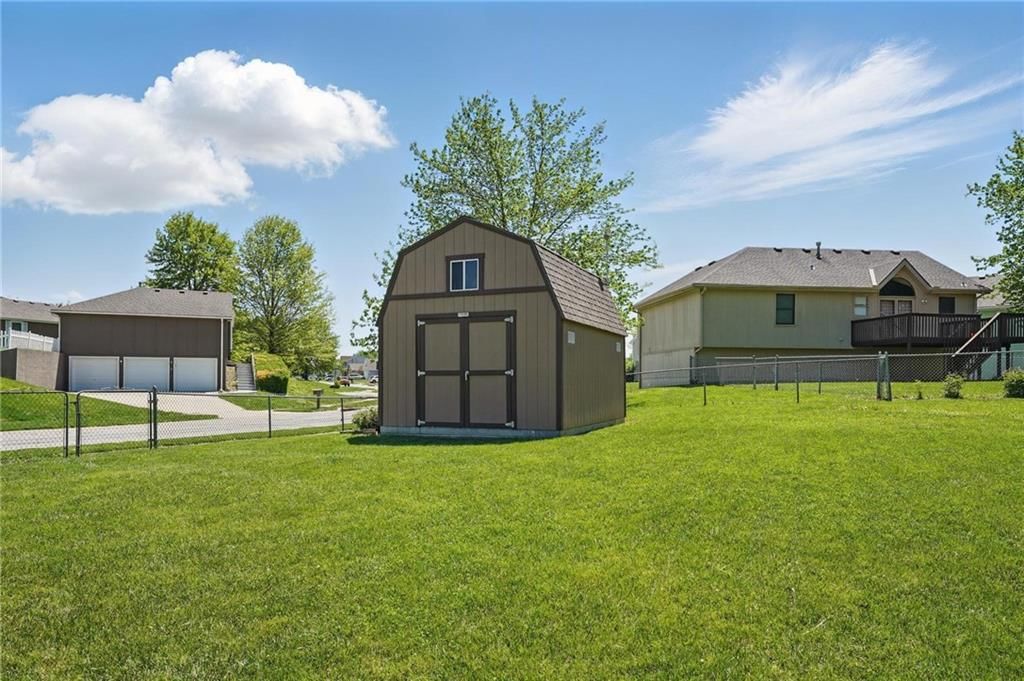 543 Lauren Street — photo 31