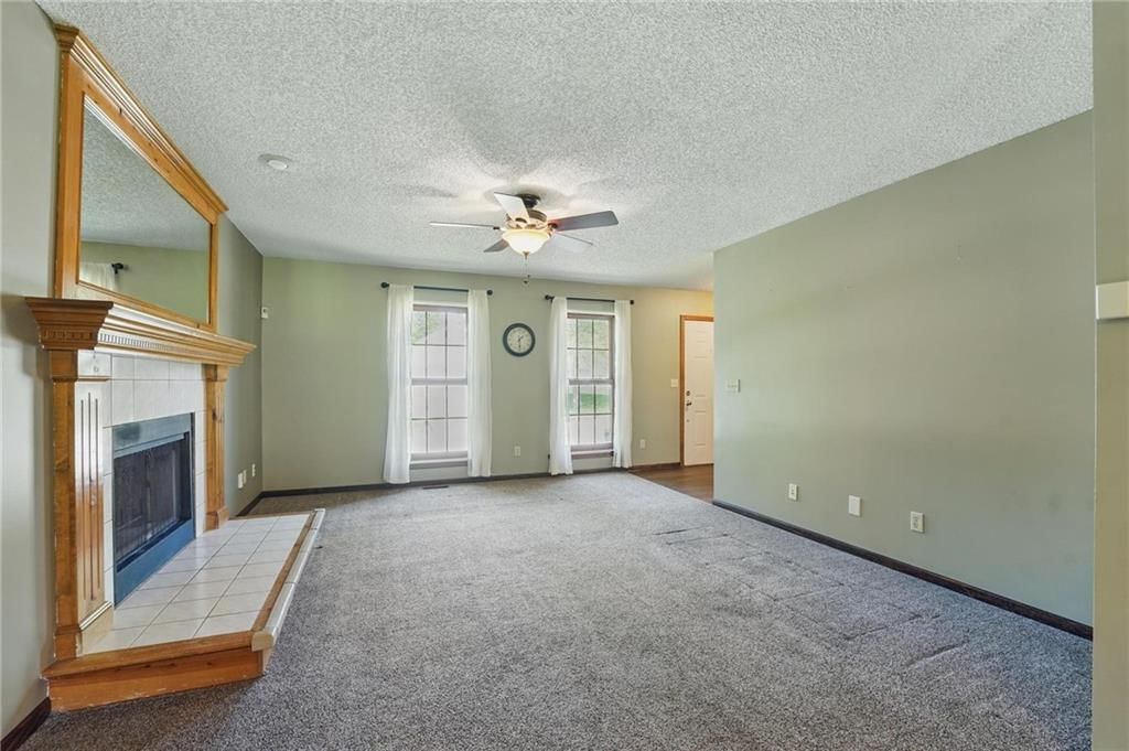 543 Lauren Street — photo 6