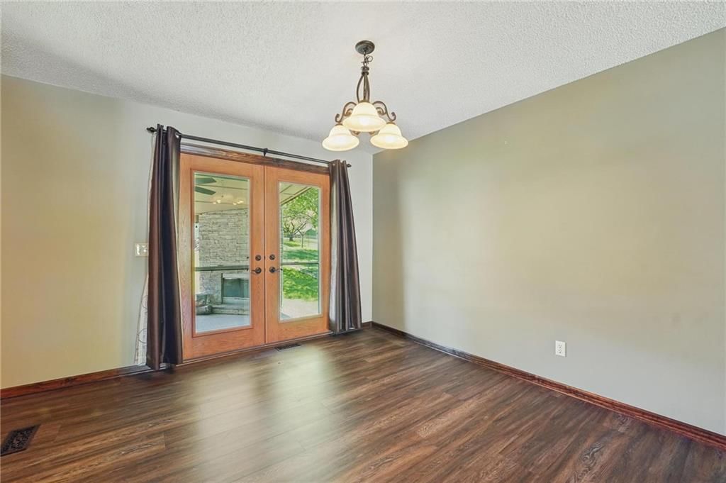 543 Lauren Street — photo 7