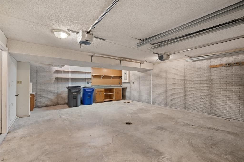 1435 N Mart-way Drive — photo 27