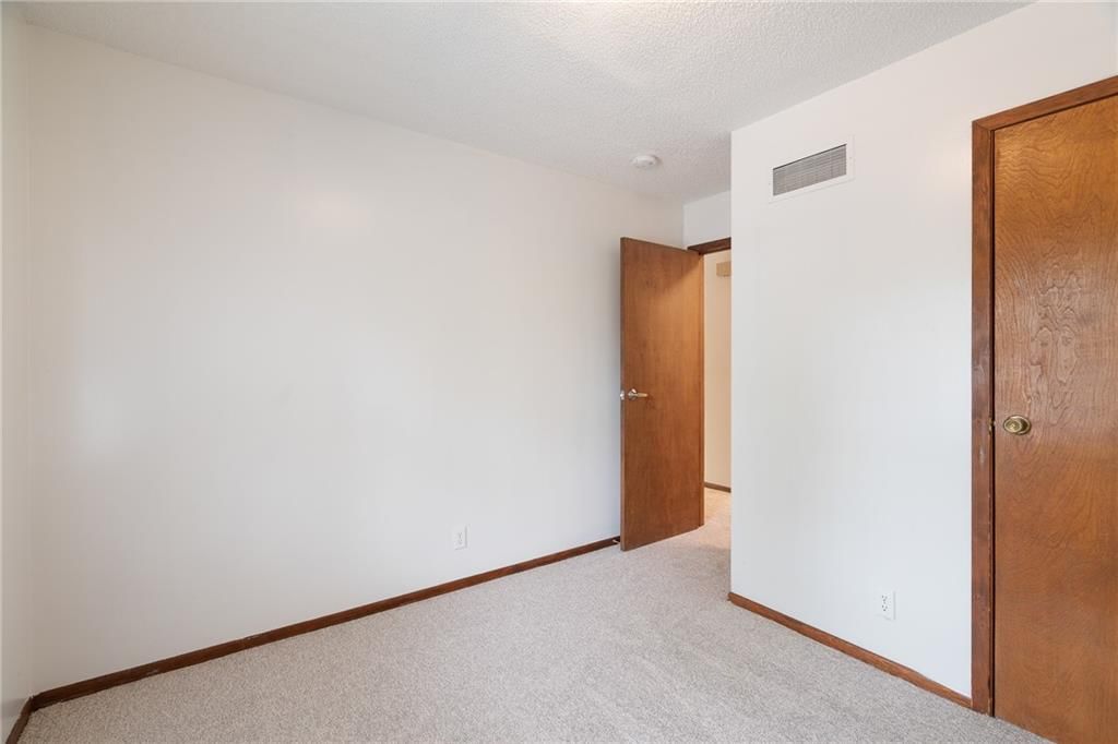 1435 N Mart-way Drive — photo 9
