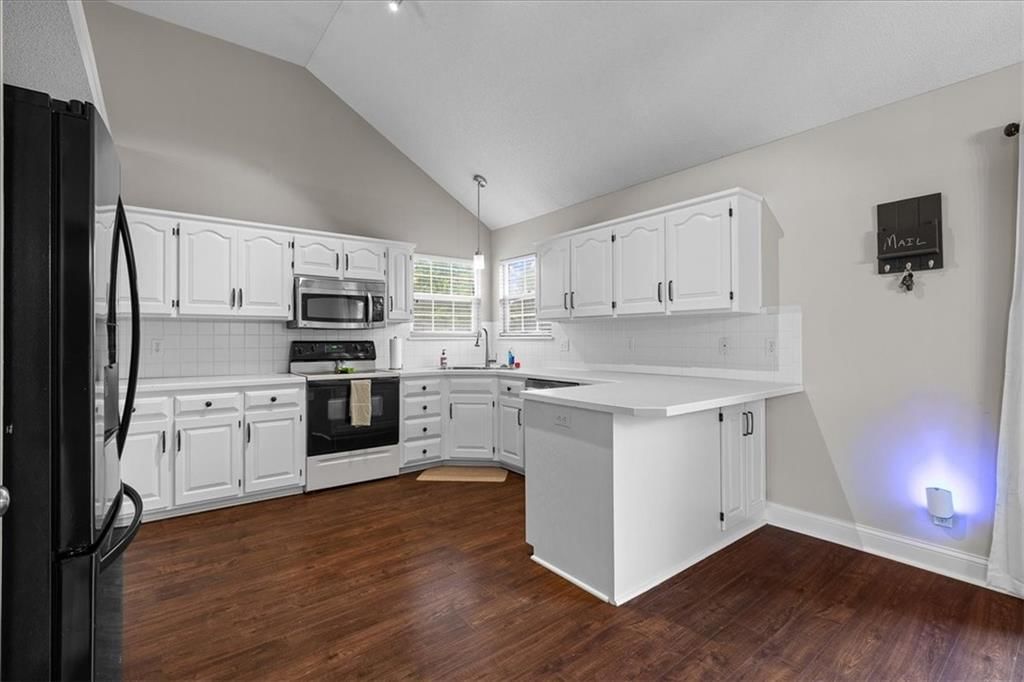 18693 W 160TH Street — photo 10
